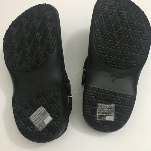 Bobs Kid’s Clogs / Shoes Unisex Black Color Size 5 - Picture 6 of 6